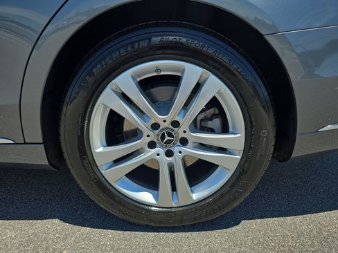 Used 2019 Mercedes-Benz S 560 4MATIC Sedan image 33