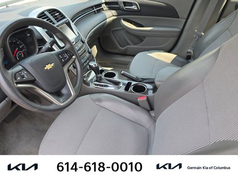 Used 2016 Chevrolet Malibu LT FWD image 18