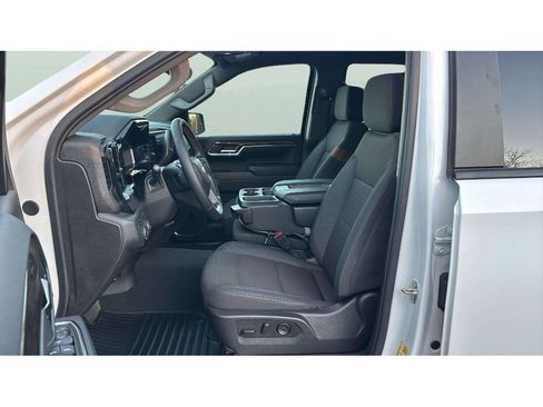 Used 2024 Chevrolet Silverado 1500 LT image 10