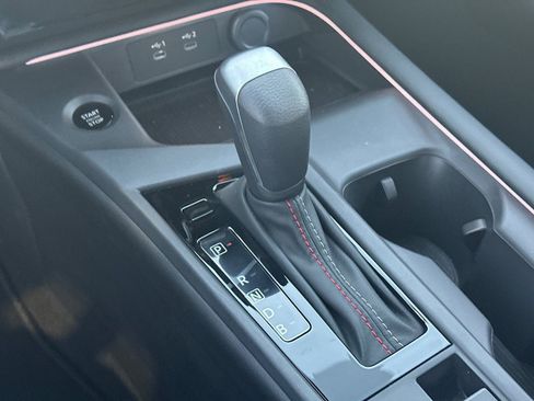 New 2026 Nissan Sentra SR w/ Floor Mat Package image 30