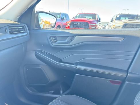 Used 2025 Ford Escape Active image 22