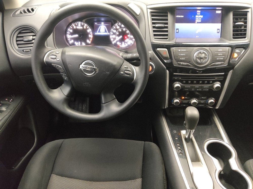 Used 2019 Nissan Pathfinder S FWD image 22