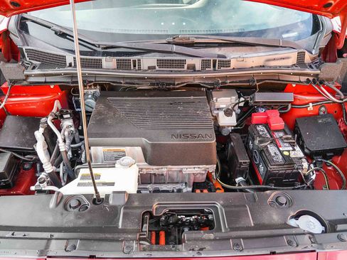 Used 2021 Nissan Leaf SV image 28