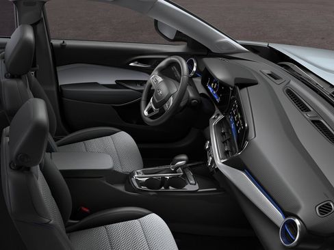 New 2026 Chevrolet Trax LT w/ Driver Confidence Package FWD image 11