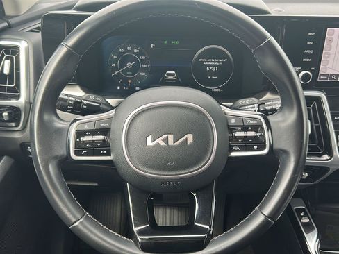 Used 2023 Kia Sorento SX AWD/4WD image 14