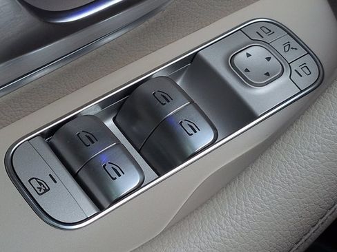 Certified 2021 Mercedes-Benz GLE 450 4MATIC image 25