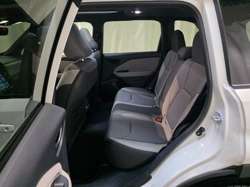 Certified 2025 Subaru Forester Premium image 29