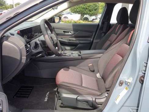 New 2026 Nissan Sentra SR FWD image 7