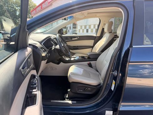 Used 2017 Ford Edge Titanium w/ Equipment Group 302A AWD/4WD image 11