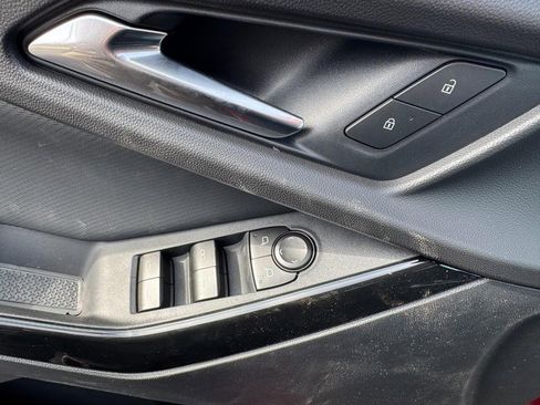 New 2026 Chevrolet Equinox LT image 35