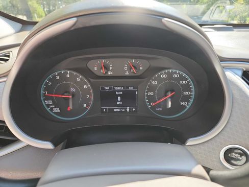 Used 2022 Chevrolet Malibu LS FWD image 19