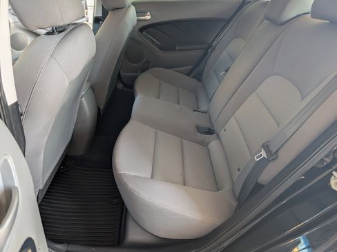 Used 2017 Kia Forte LX image 15