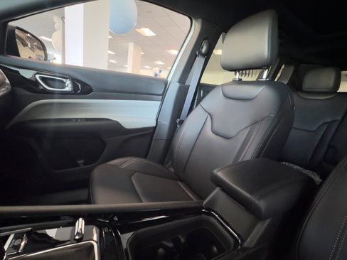 New 2026 Jeep Compass Limited w/ Sun, Sound & Navigation Group image 14