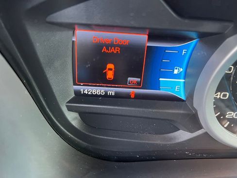 Used 2013 Ford Explorer XLT image 16