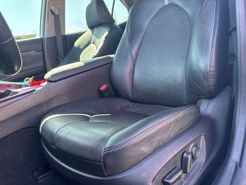 Used 2023 Toyota Camry XSE FWD image 9