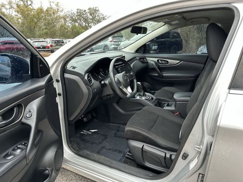 Used 2019 Nissan Rogue Sport S w/ Appearance Package image 11