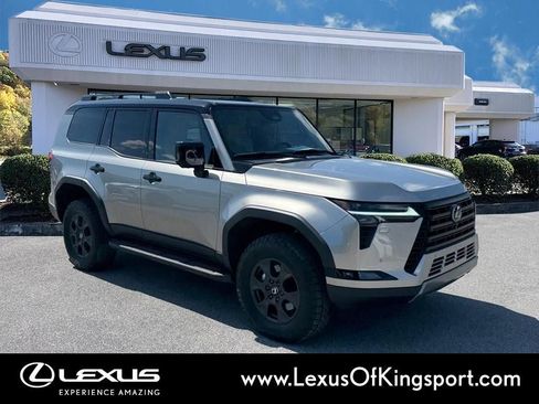 Used 2025 Lexus GX 550 AWD/4WD image 7