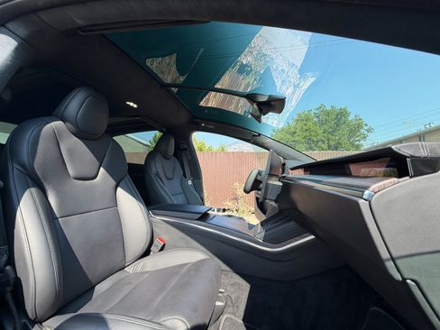 Used 2023 Tesla Model X AWD/4WD image 15