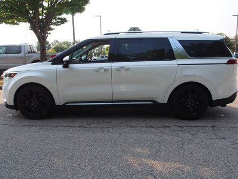 Used 2022 Kia Carnival SX Prestige FWD image 4
