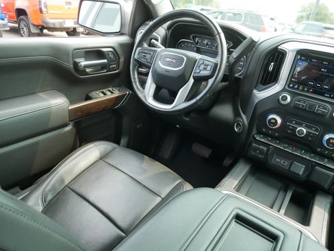 Used 2019 GMC Sierra 1500 SLT w/ SLT Premium Plus Package AWD/4WD image 9