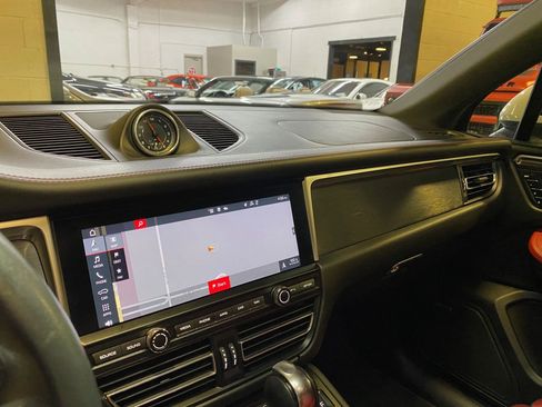 Used 2021 Porsche Macan GTS image 23