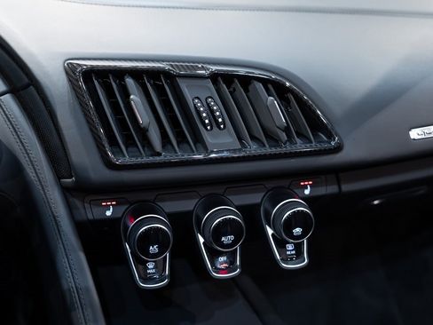 Used 2020 Audi R8 V10 performance image 27