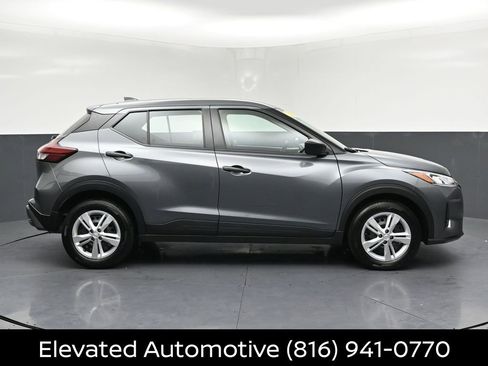 Certified 2025 Nissan Kicks Play S FWD image 28