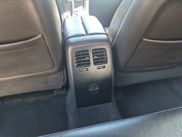 Used 2013 Lincoln MKS AWD image 18