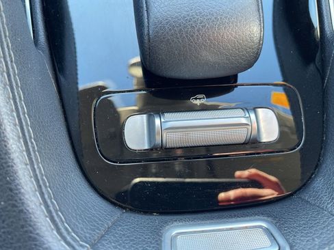 Used 2020 Mercedes-Benz GLS 450 4MATIC image 33