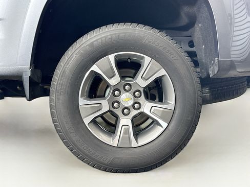 Used 2020 Chevrolet Colorado Z71 AWD/4WD image 11