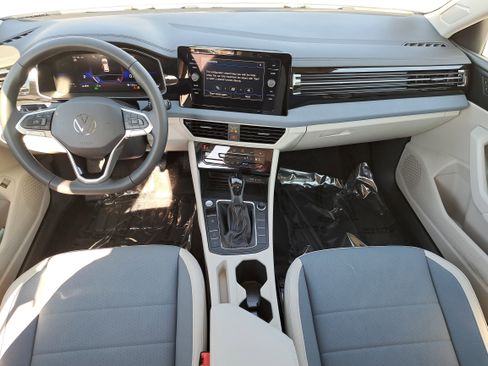 New 2026 Volkswagen Jetta SE image 9