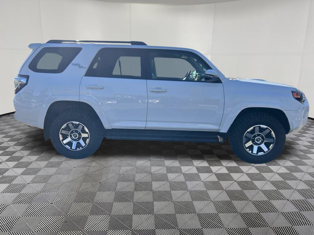 Used 2021 Toyota 4Runner TRD Off-Road Premium AWD/4WD image 10