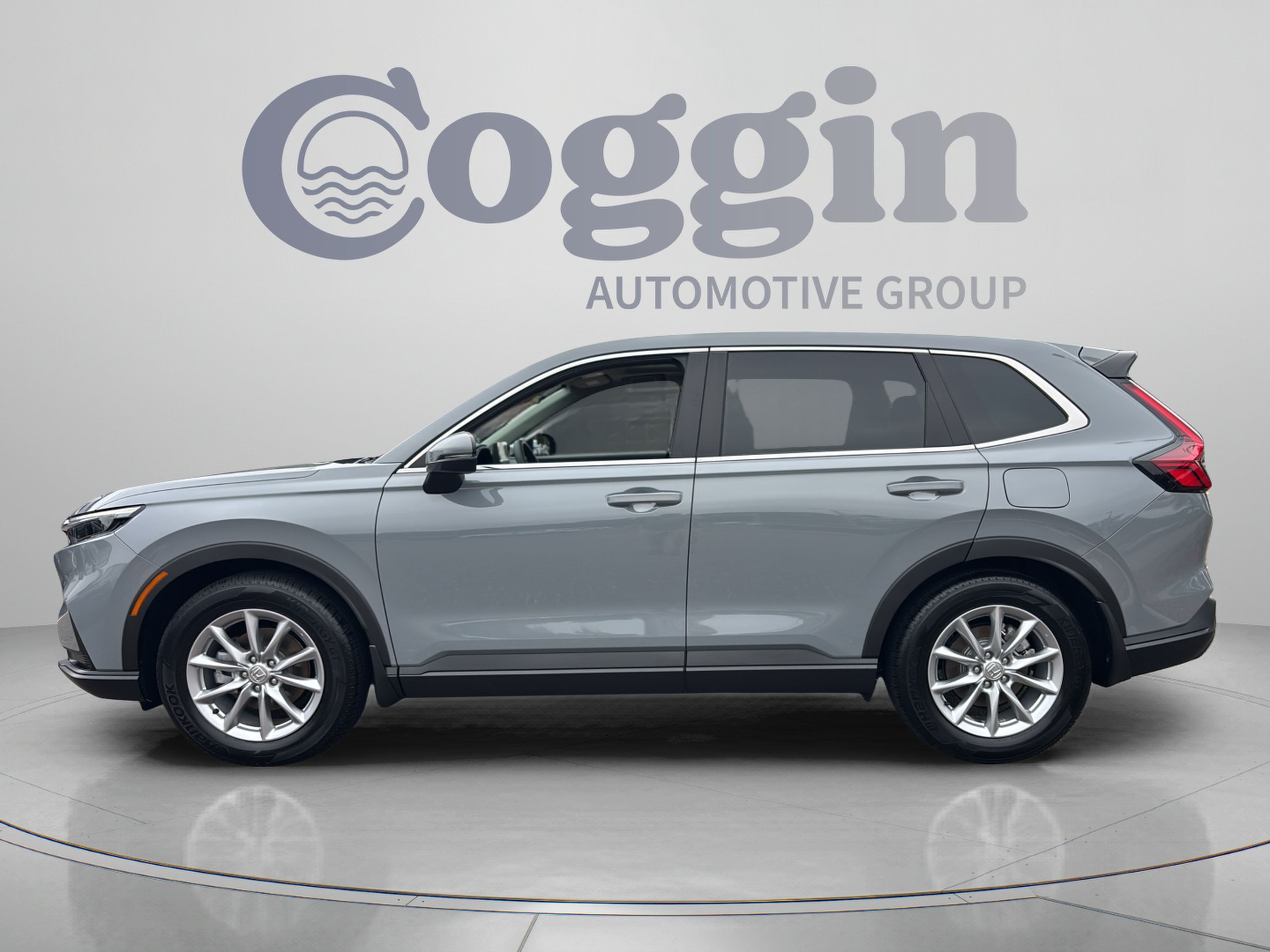 Used 2026 Honda CR-V EX image 2