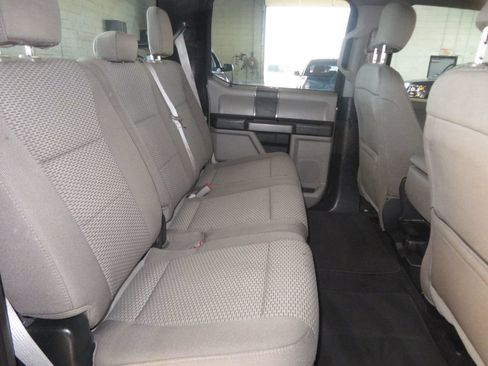 Used 2018 Ford F150 XLT AWD/4WD image 30