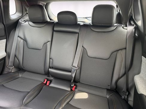 New 2026 Jeep Compass Latitude AWD/4WD image 13