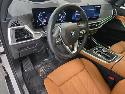 Certified 2024 BMW X5 sDrive40i w/ Premium Package RWD image 16