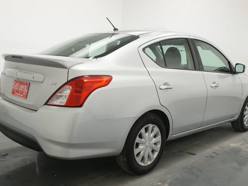 Used 2017 Nissan Versa SV FWD image 8