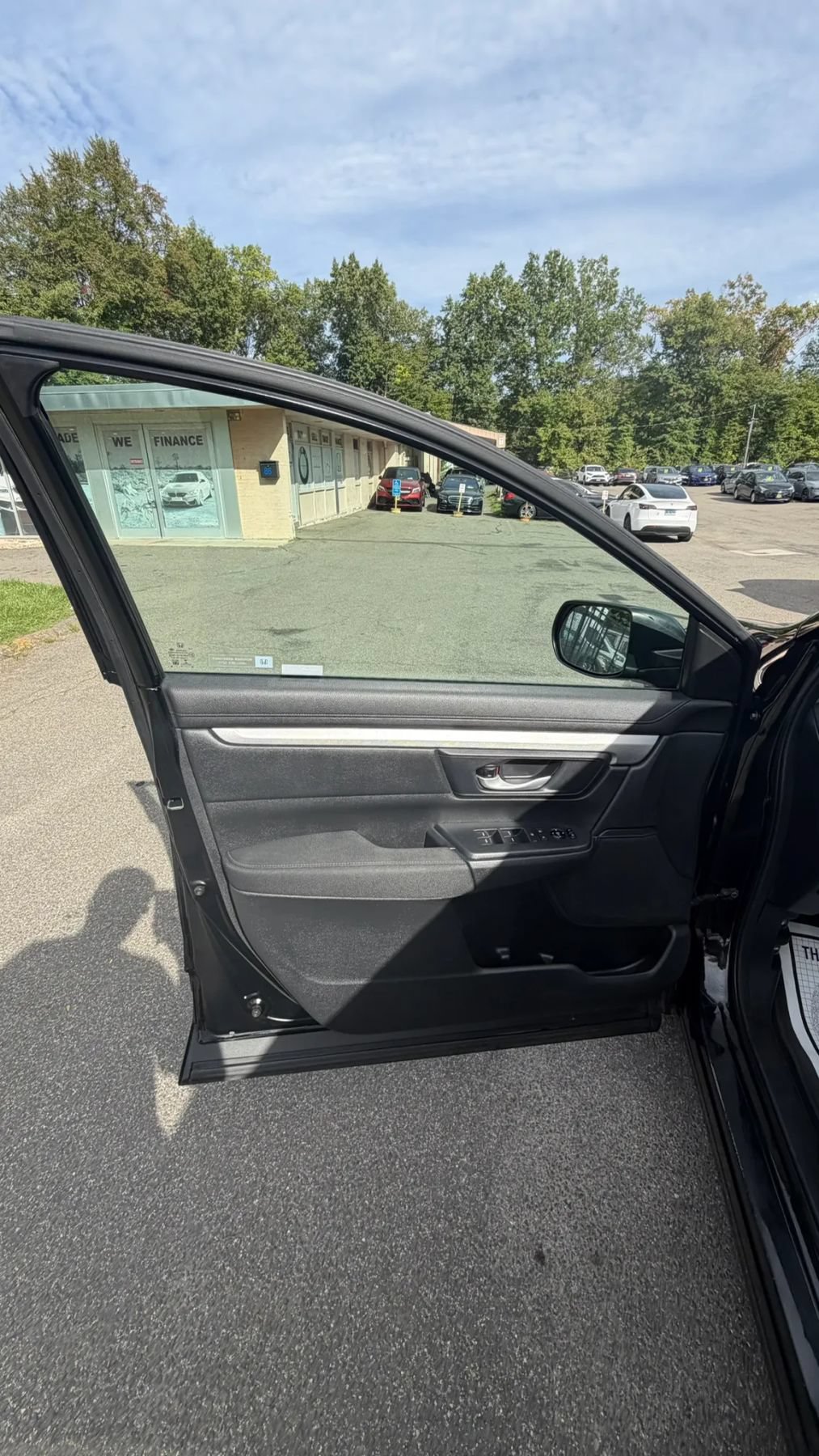 Used 2018 Honda CR-V LX image 9