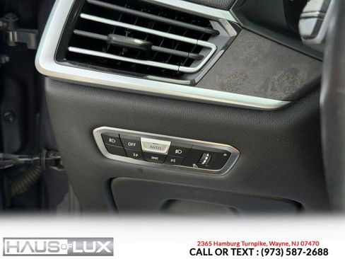 Used 2019 BMW X7 xDrive50i w/ Premium Package AWD/4WD image 34