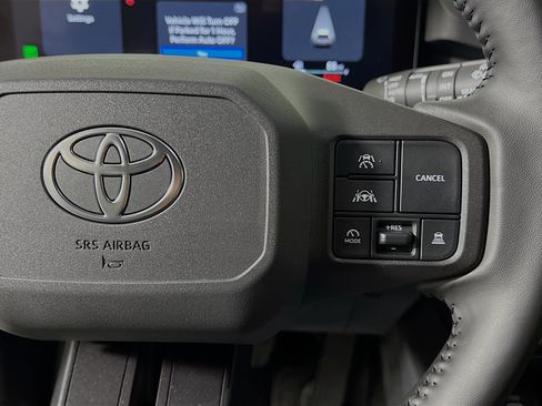 Used 2026 Toyota RAV4 SE w/ Convenience Package AWD/4WD image 20