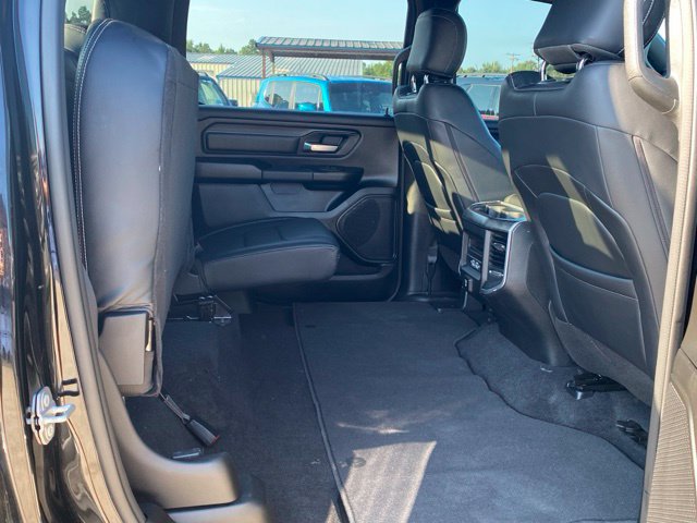 Used 2025 RAM 1500 Tradesman w/ Night Edition AWD/4WD image 29