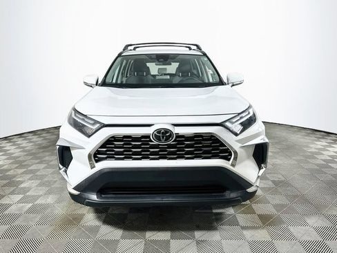 Used 2022 Toyota RAV4 XLE w/ Convenience Package FWD image 8