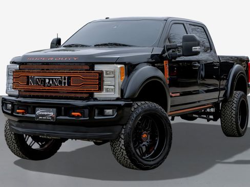 Used 2018 Ford F250 King Ranch w/ King Ranch Ultimate Package image 4