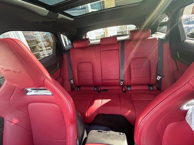 Certified 2023 Jaguar F-PACE R-Dynamic S AWD/4WD image 24