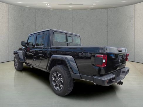 Used 2026 Jeep Gladiator Sport AWD/4WD image 6