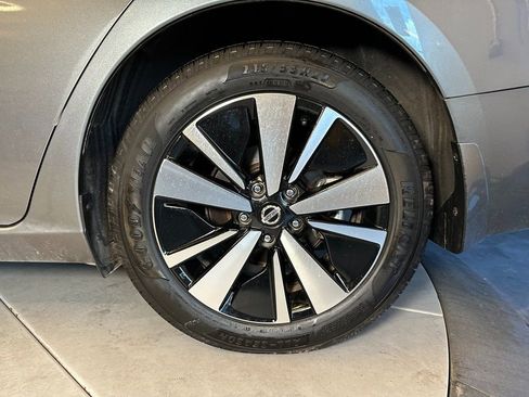 Used 2022 Nissan Altima 2.5 SL FWD image 24