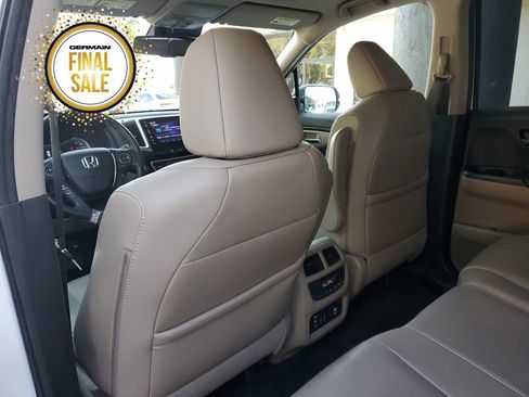 Used 2017 Honda Pilot Touring image 19