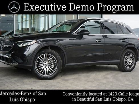 Used 2026 Mercedes-Benz GLC 300 image 4