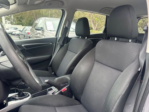 Used 2019 Honda Fit LX image 5