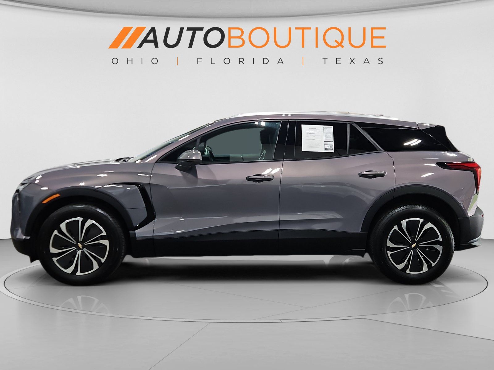 Used 2024 Chevrolet Blazer EV LT AWD/4WD image 2